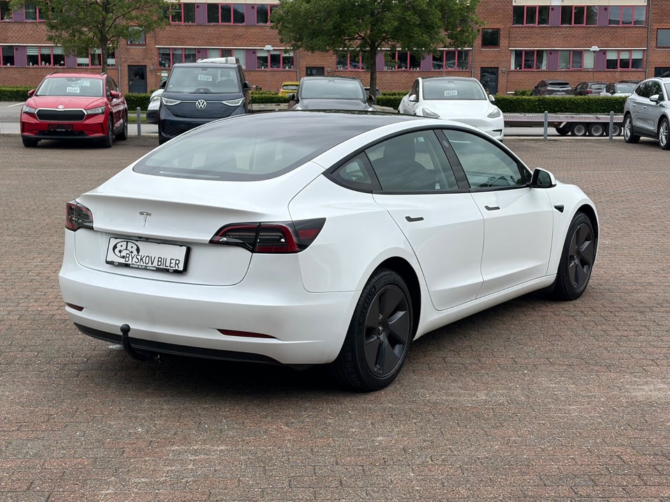 Tesla Model 3 RWD 4d