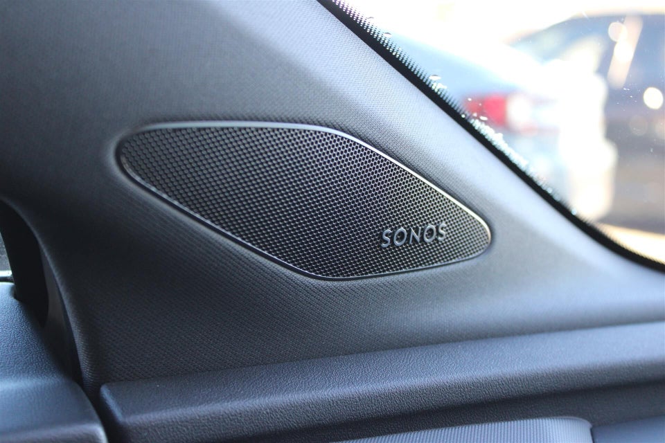 Audi Q4 e-tron 50 S-line quattro 5d