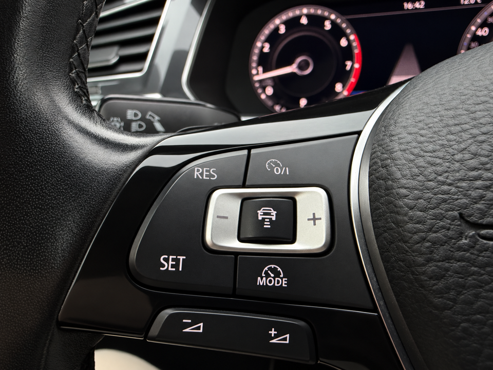 VW Tiguan 1,4 TSi 150 Highline DSG 4Motion 5d