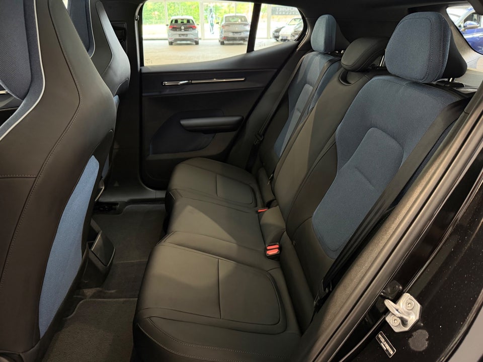 Volvo EX30 Extended Range Ultra 5d