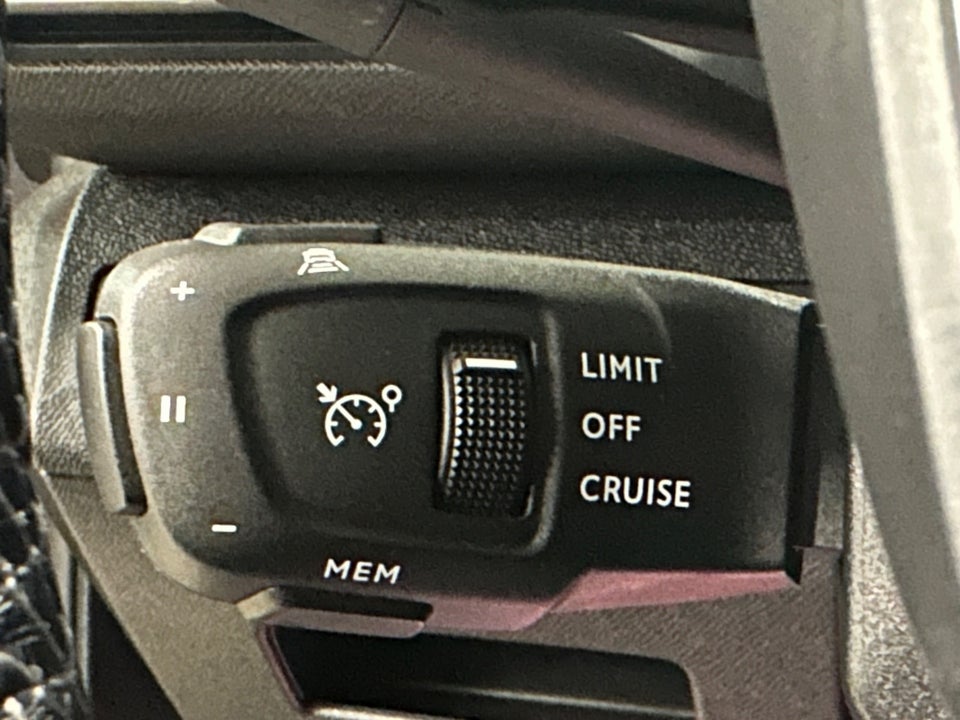 Peugeot 3008 1,6 Hybrid Allure EAT8 5d