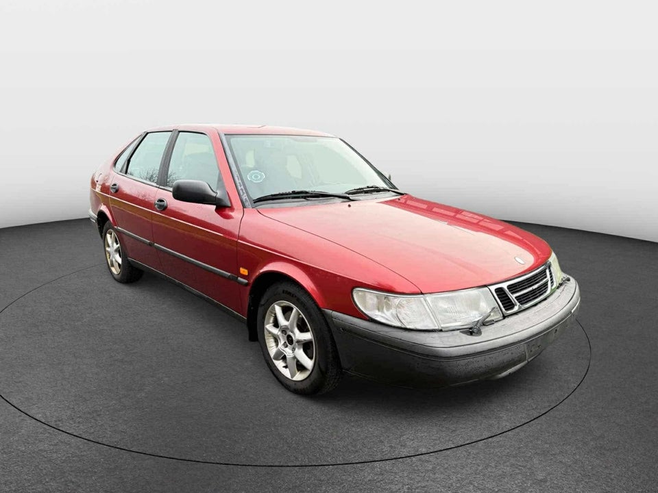 Saab 900 2,0  5d