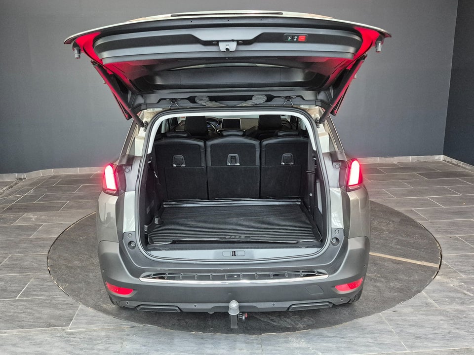 Peugeot 5008 1,2 PureTech 130 Allure 7prs 5d