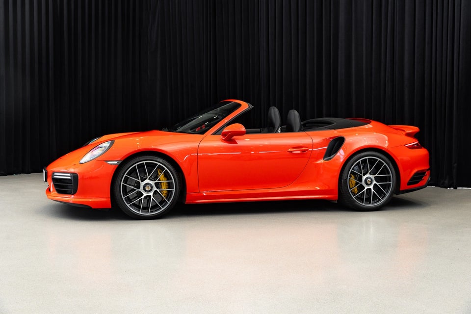 Porsche 911 Turbo S 3,8 Cabriolet PDK 2d