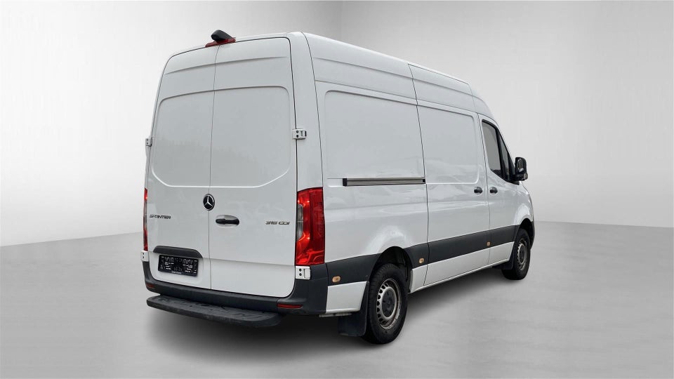 Mercedes Sprinter 316 2,2 CDi A2 Kassevogn RWD