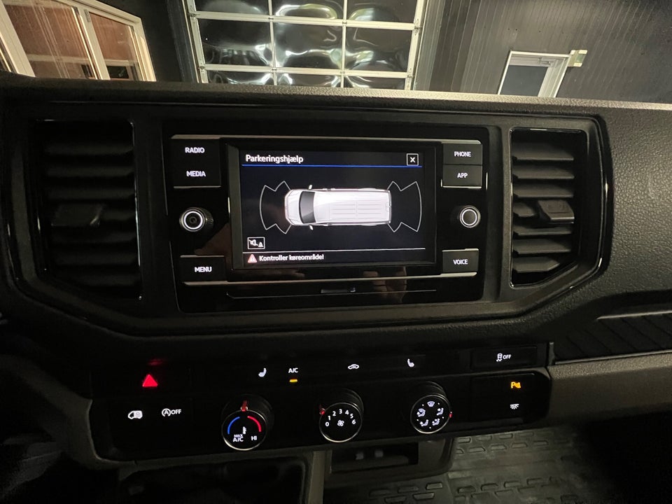 VW Crafter 35 2,0 TDi 140 Kassevogn L3H2