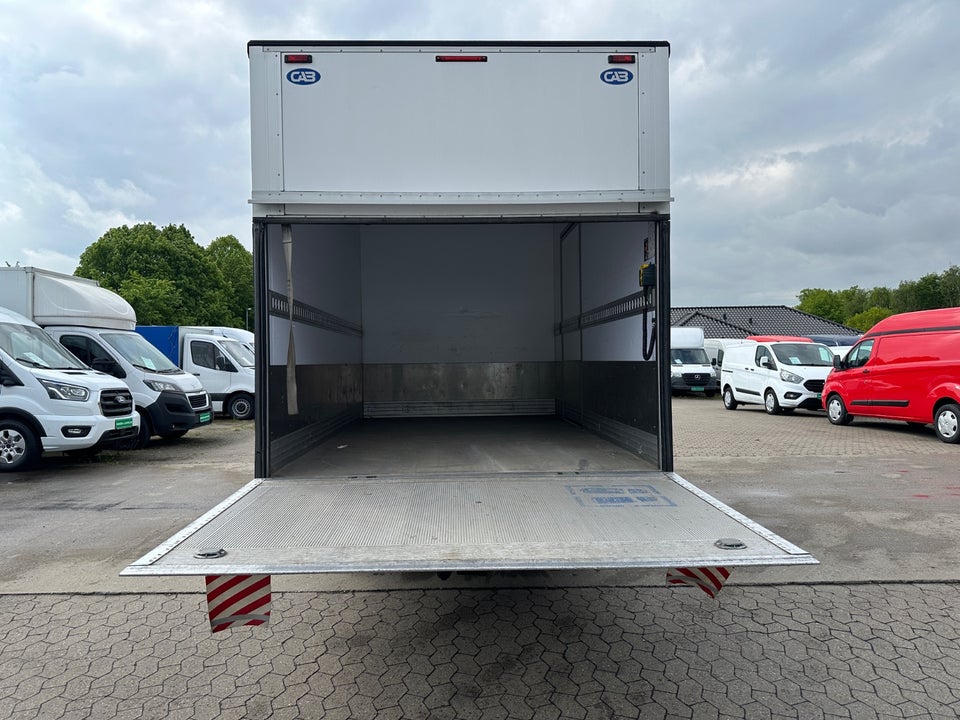 Iveco Daily 2,3 35S14 10,8m³ Van