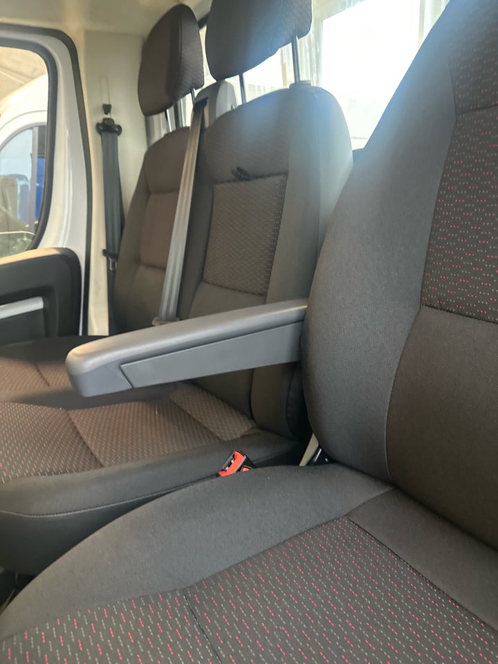 Peugeot Boxer 435 2,2 BlueHDi 165 L3 Plus 2d