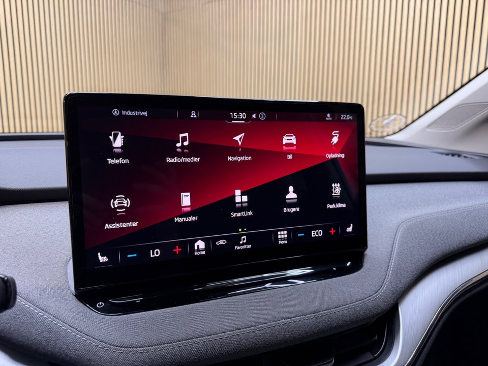 Skoda Enyaq 80 iV Plus Loft 5d