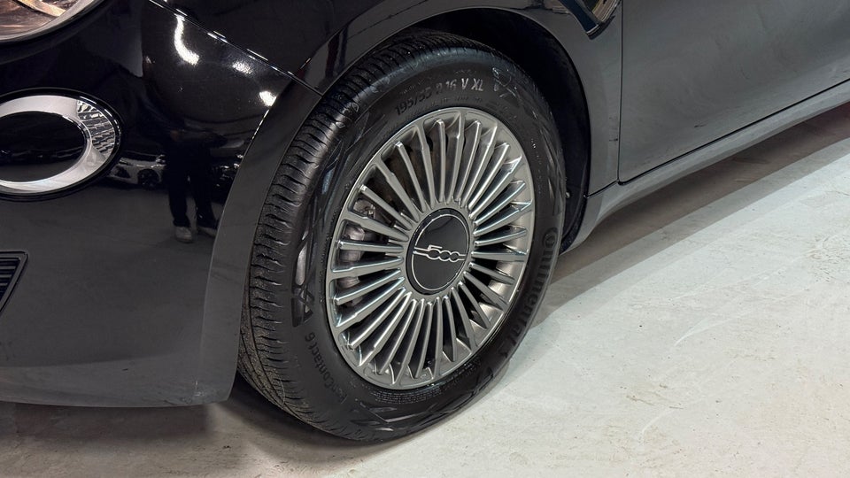 Fiat 500e 42 Icon 3d