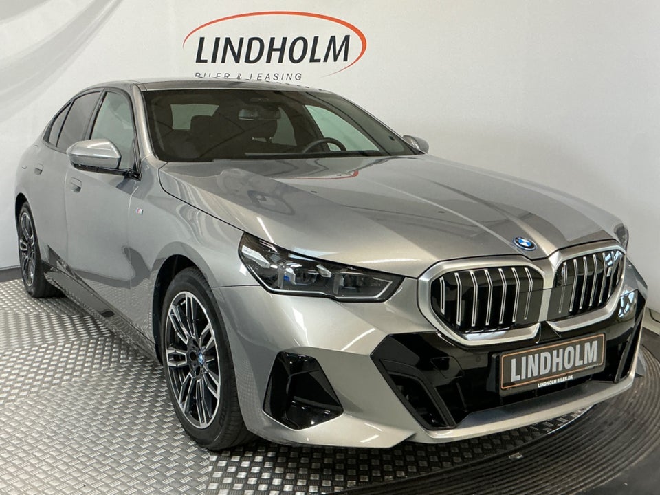 BMW i5 eDrive40 M-Sport 4d