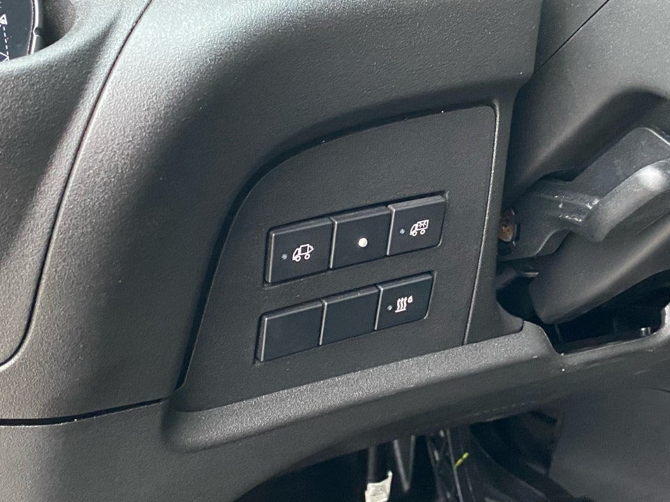 Iveco Daily 3,0 35S18 4100mm Box m/lift AG8