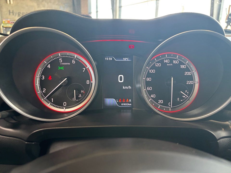 Suzuki Swift 1,0 Boosterjet mHybrid Exclusive Hit 5d