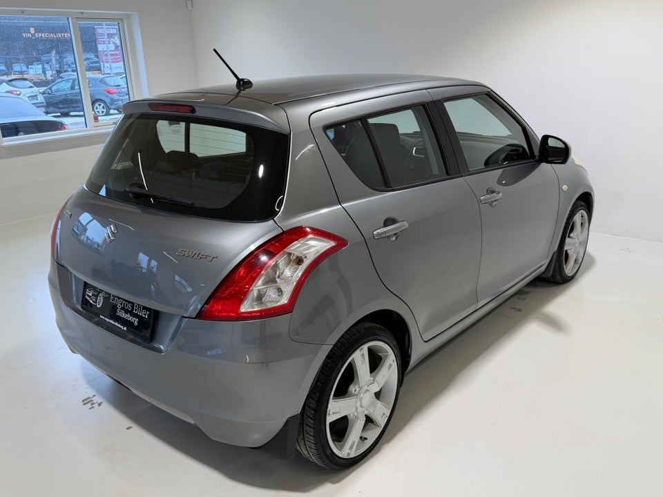 Suzuki Swift 1,2 Dualjet 5d