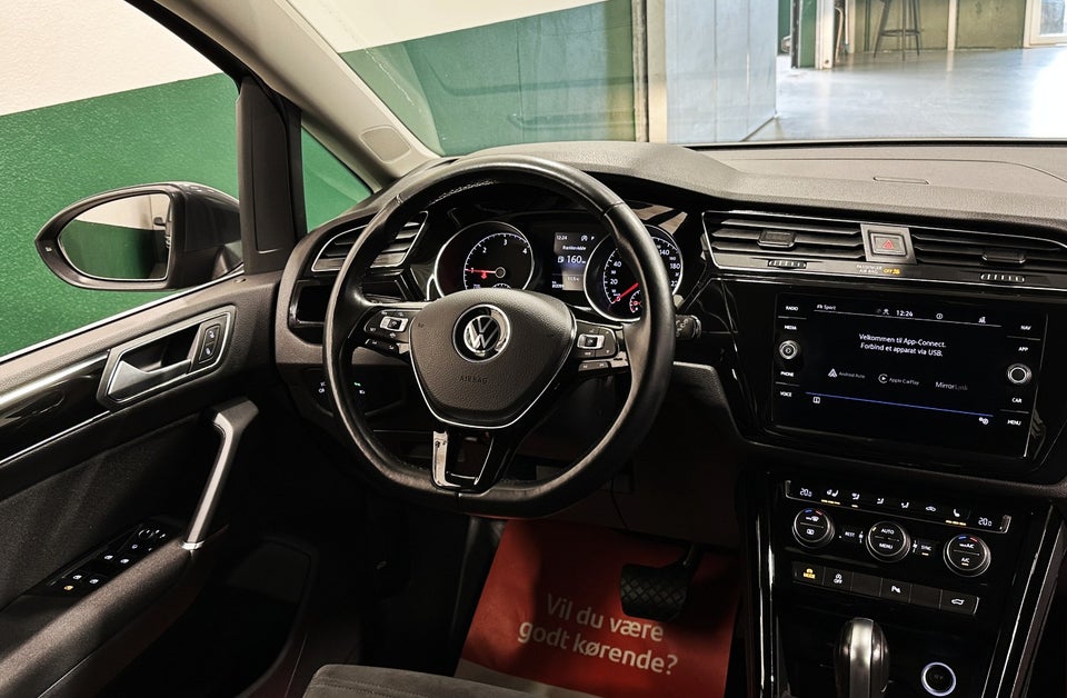 VW Touran 2,0 TDi 150 Highline DSG 7prs 5d