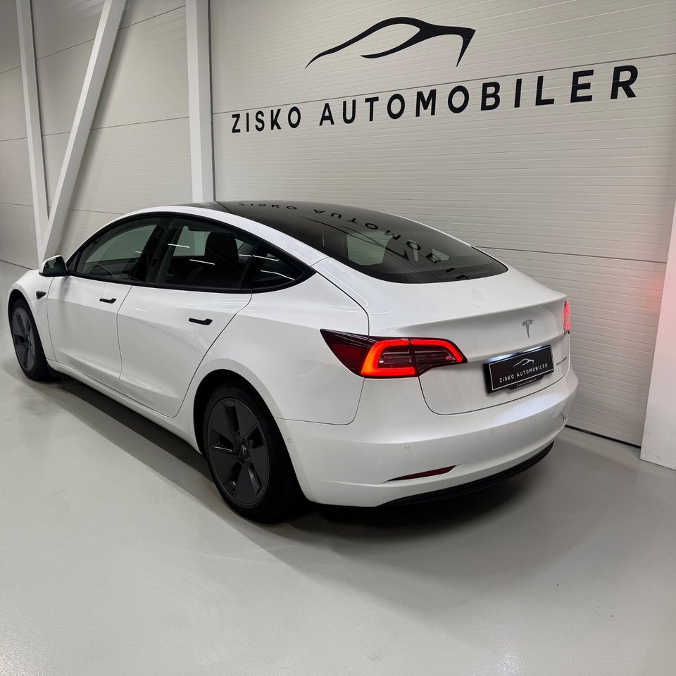 Tesla Model 3 Long Range AWD 4d