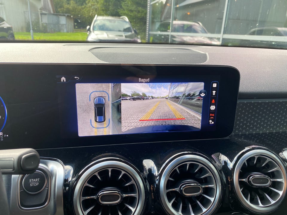 Mercedes EQB300 Progressive Advance Plus 4Matic 5d