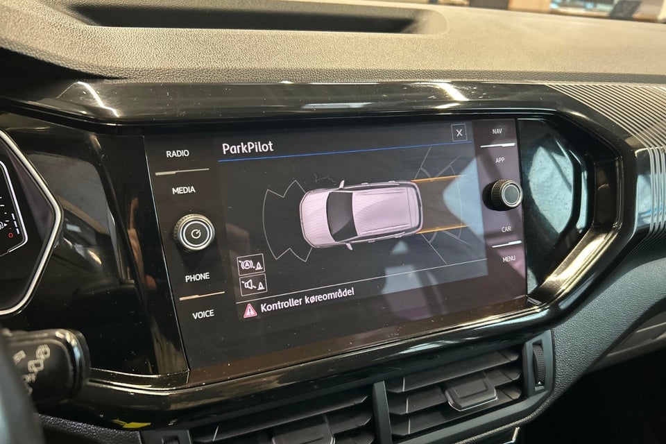 VW T-Cross 1,0 TSi 115 First Edition 5d