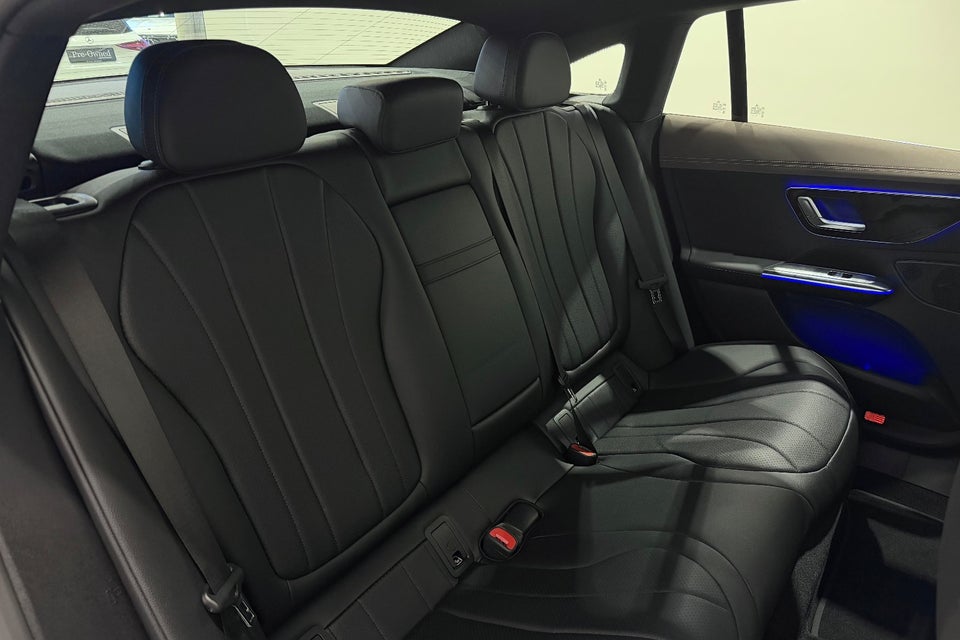 Mercedes EQE300 Avantgarde 4d