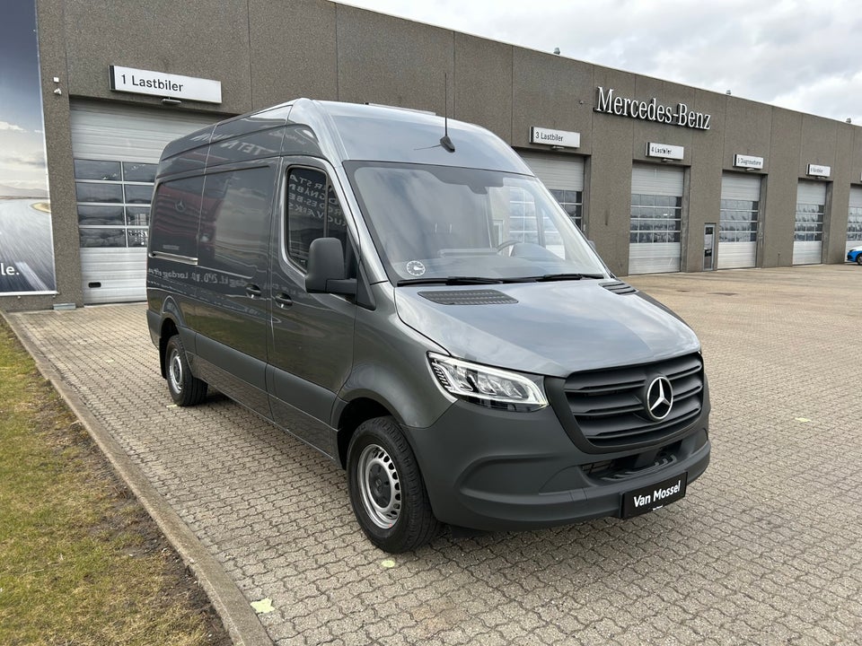 Mercedes Sprinter 319 2,0 CDi A2 Kassevogn aut. RWD