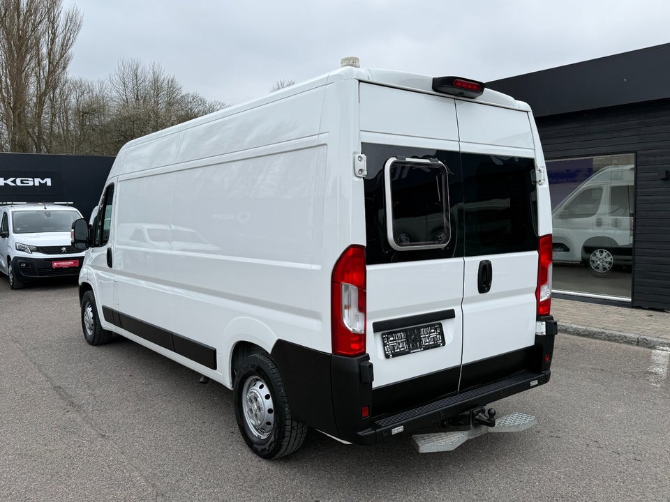 Peugeot Boxer 335 2,2 BlueHDi 140 L3H2 Premium