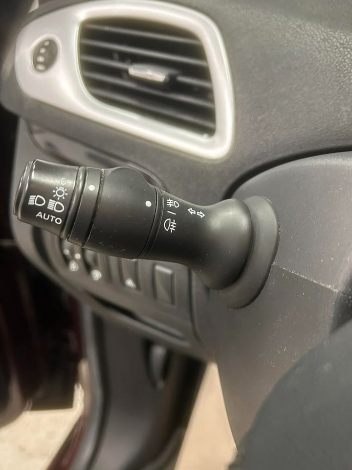 Renault Grand Scenic III 1,6 16V Expression 5d