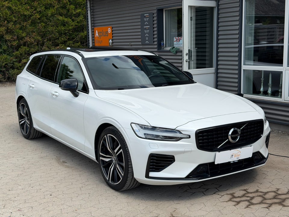 Volvo V60 2,0 T6 ReCharge R-Design aut. AWD 5d