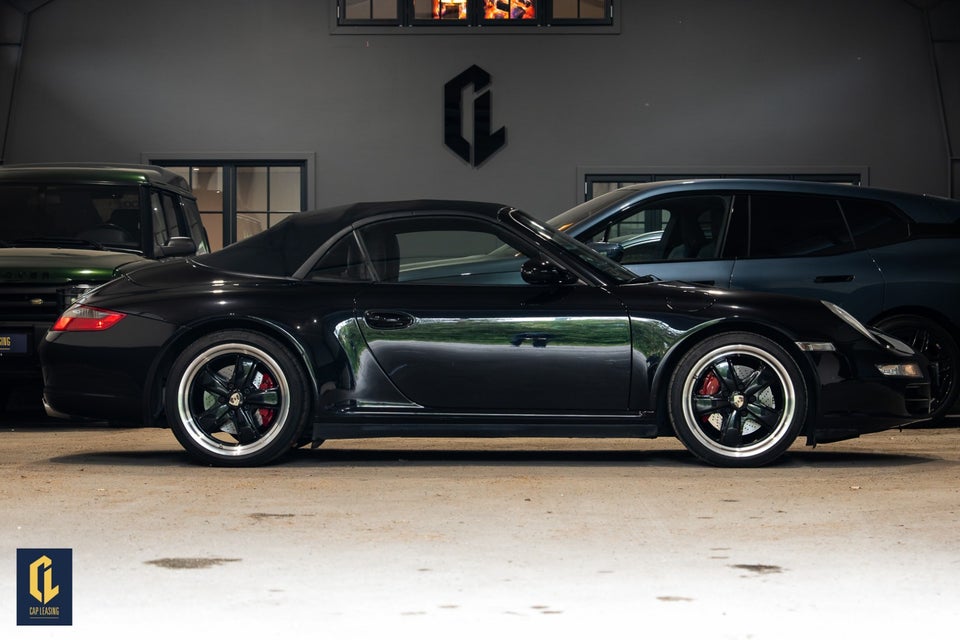 Porsche 911 Carrera 4S 3,8 Cabriolet Tiptr. 2d
