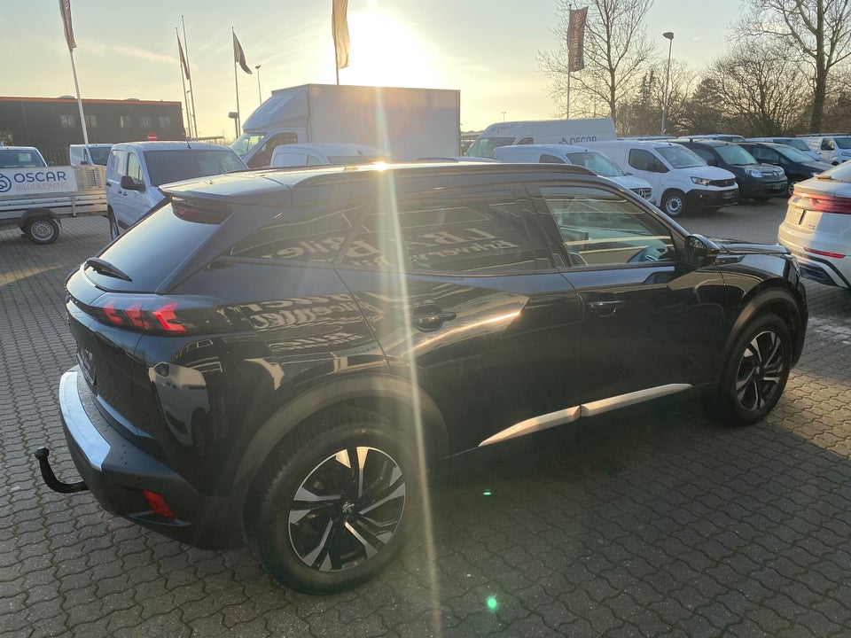 Peugeot 2008 1,5 BlueHDi 100 Allure Pack Van 5d