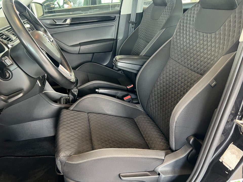 Skoda Rapid 1,0 TSi 95 Ambition Spaceback 5d