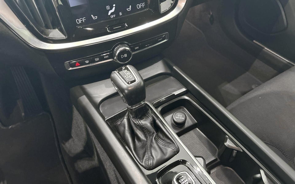 Volvo V60 2,0 T5 250 Momentum aut. 5d