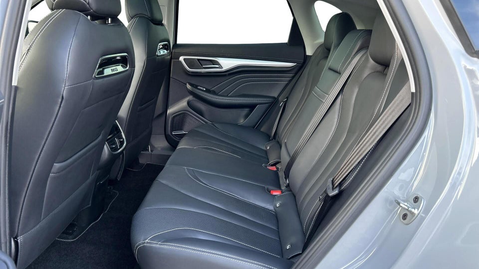 MG Marvel R Luxury 5d