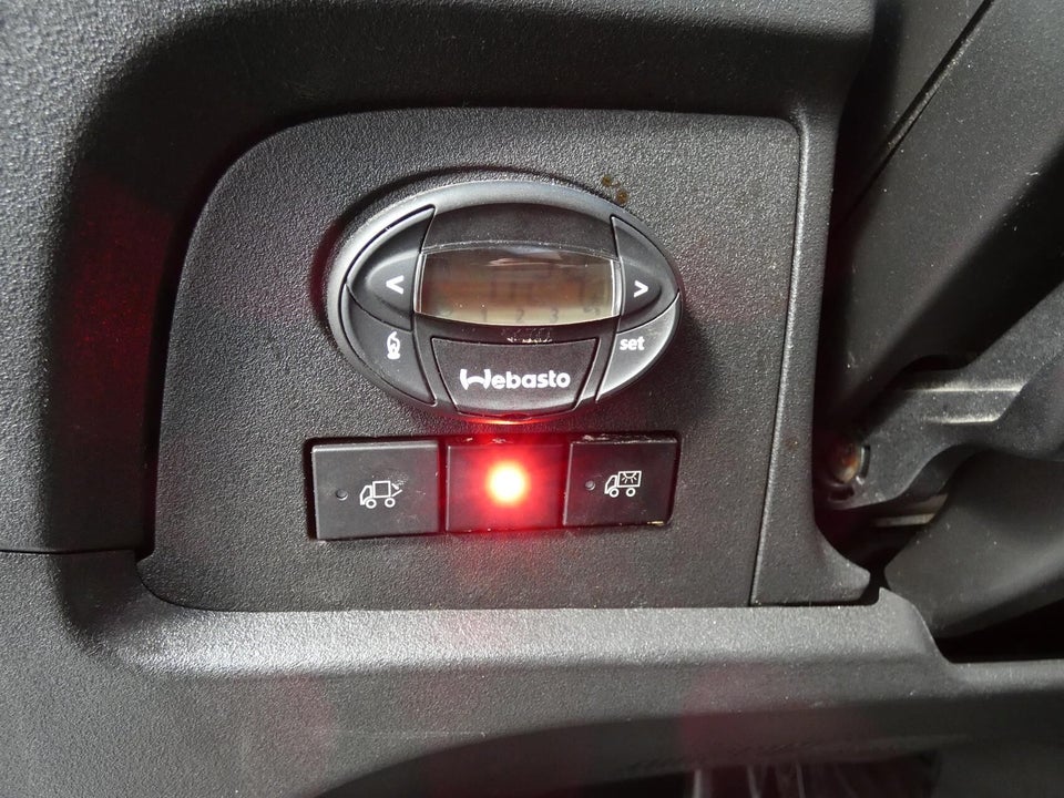 Iveco Daily 2,3 35S16 Alukasse m/lift AG8 2d
