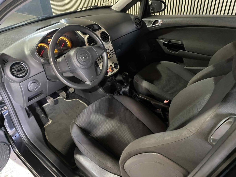 Opel Corsa 1,0 12V Enjoy 3d