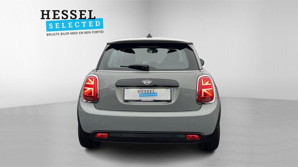 MINI Cooper SE Essential 3d