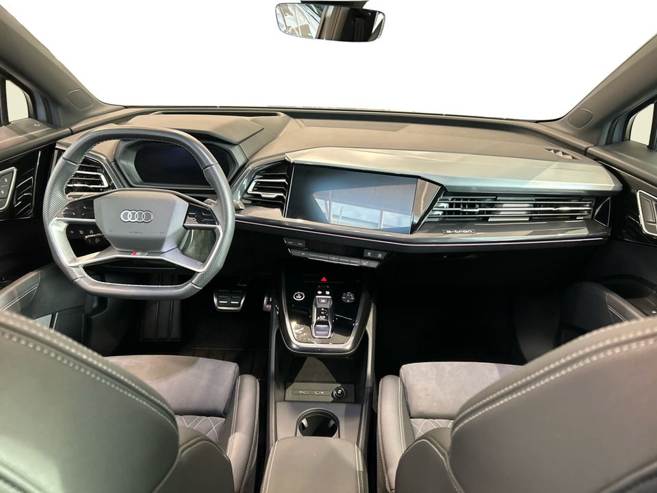 Audi Q4 e-tron 40 S-line 5d