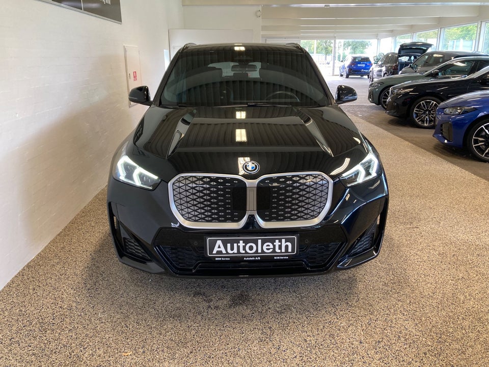 BMW iX1 xDrive30 M-Sport 5d