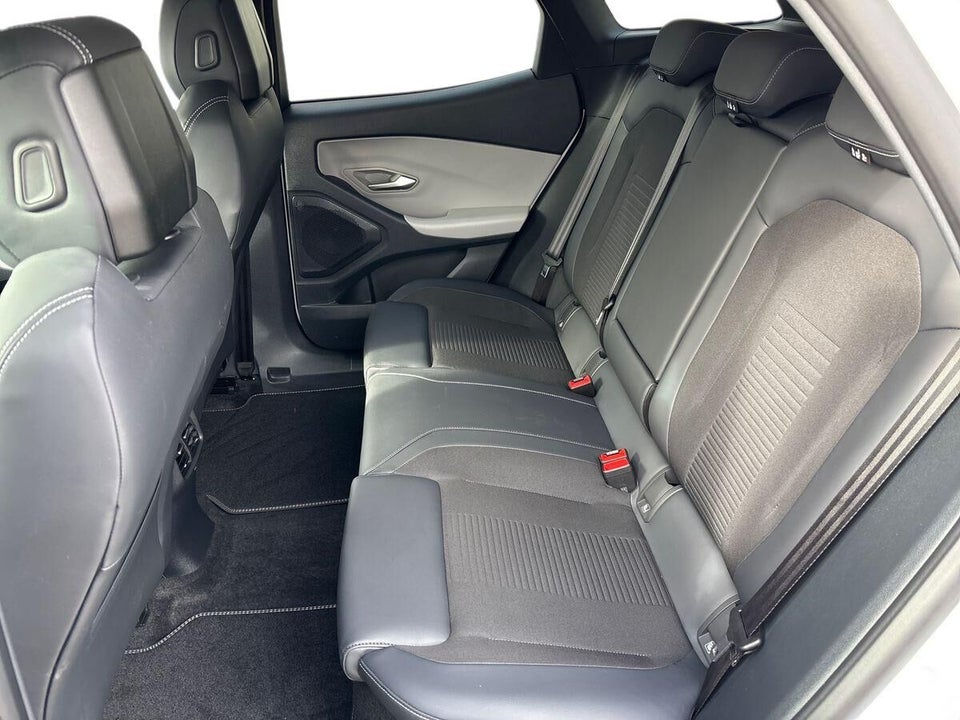 Ford Explorer 79 Select Extended Range AWD 5d