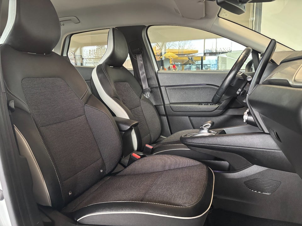 Renault Captur 1,6 E-Tech Intens 5d