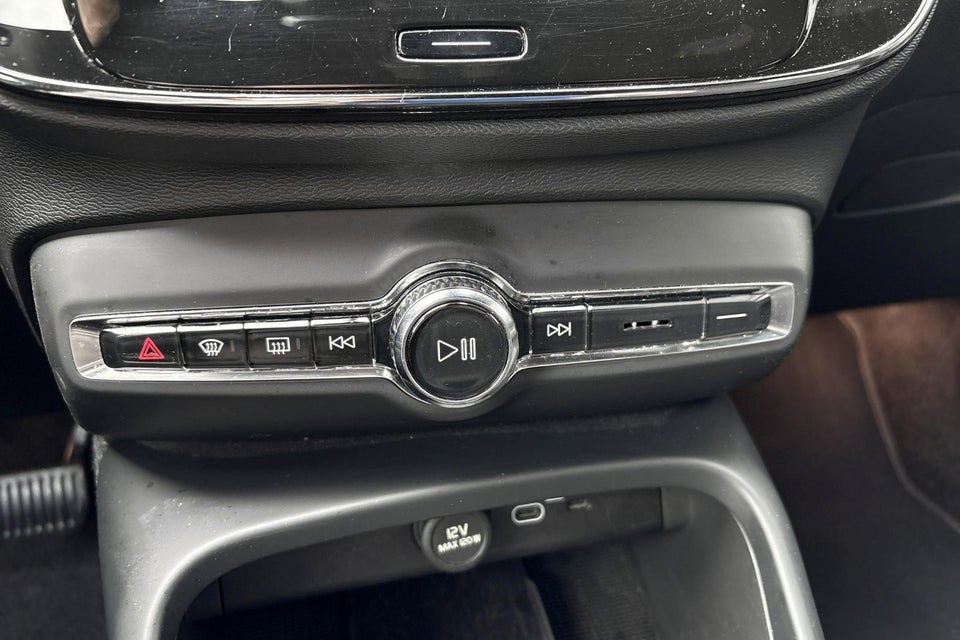 Volvo XC40 P6 ReCharge Core 5d