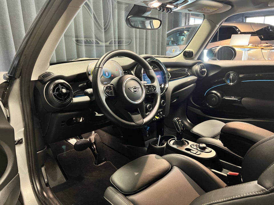 MINI Cooper SE Edition Premium Plus 3d