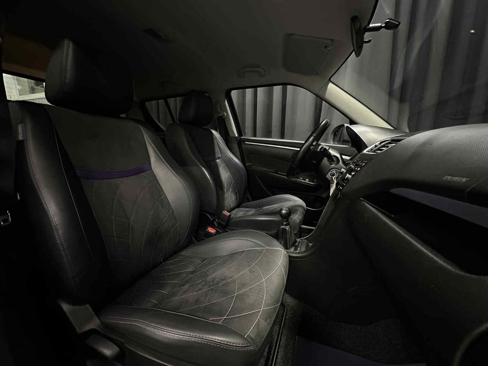 Suzuki Swift 1,2 Dualjet Style 5d