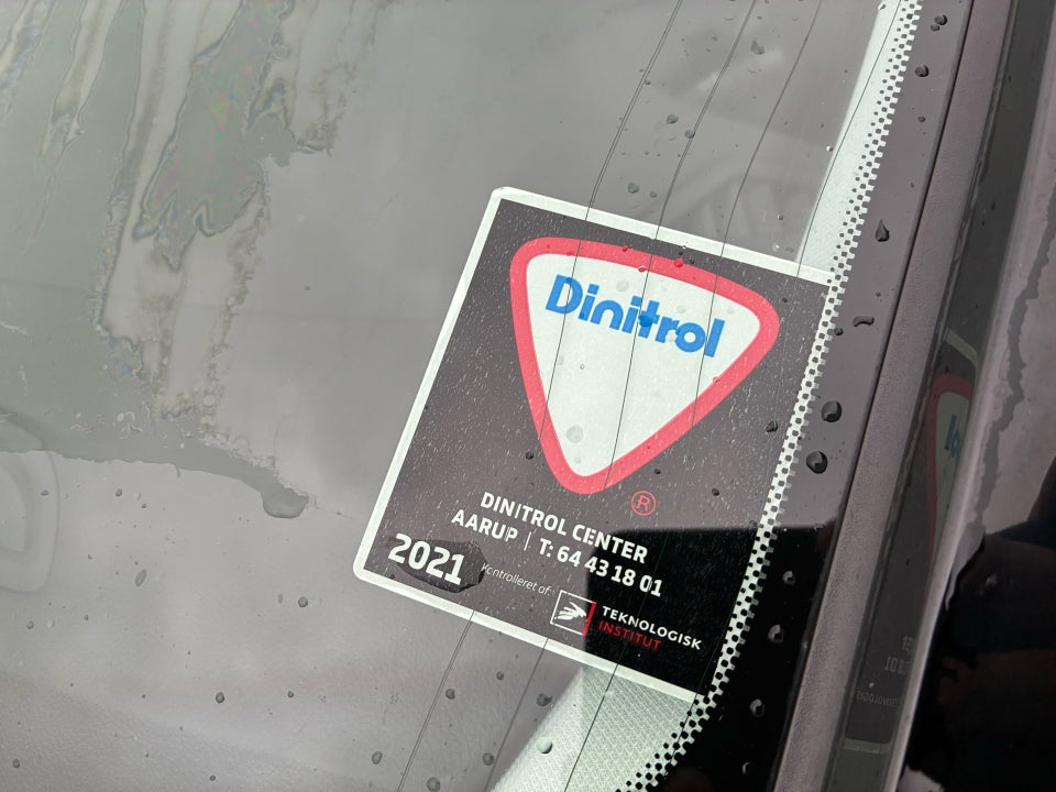 Opel Grandland X 1,6 Hybrid4 Cosmo Prestige aut. 5d