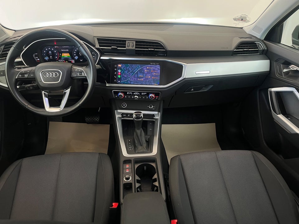 Audi Q3 45 TFSi e Attitude plus S-tr. 5d