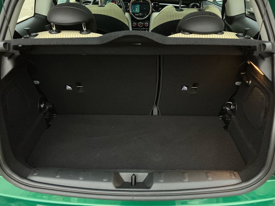 MINI Cooper SE Camden Edition 3d