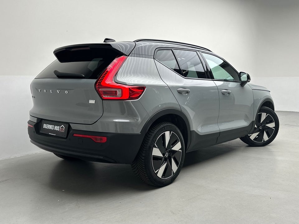 Volvo XC40 ReCharge Extended Range Plus 5d