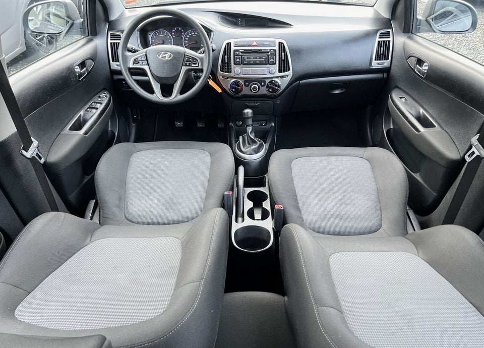 Hyundai i20 1,25 Classic XTR 5d