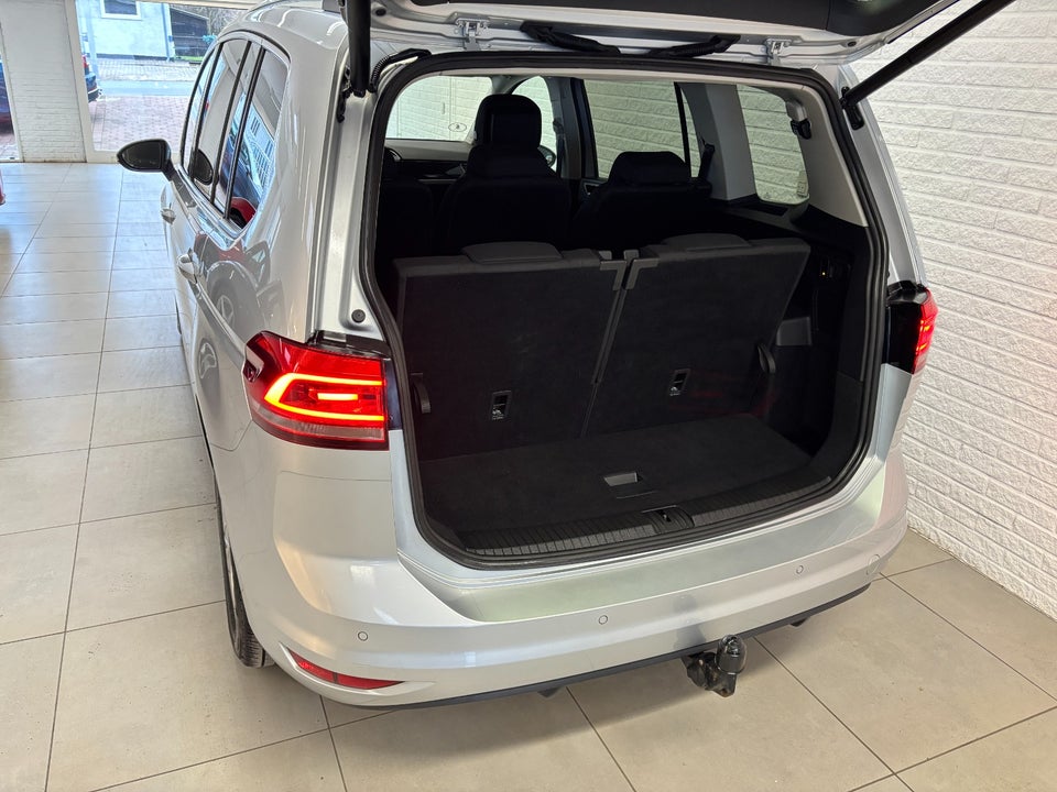 VW Touran 1,5 TSi 150 Highline DSG 7prs 5d