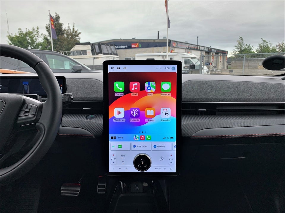 Ford Mustang Mach-E 98 Premium Extended Range AWD 5d