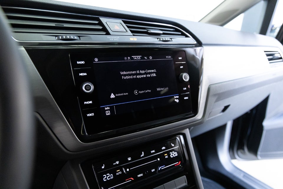 VW Touran 2,0 TDi 122 Comfortline Van 5d